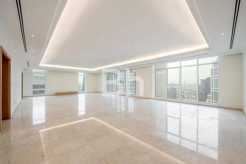 Ático en Jumeirah Lake Towers, Dubai, 5 dormitorios, 515 m², № 22942 - foto 1