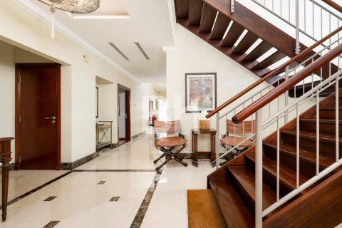 Villa in Arabian Ranches, Dubai 5 bedrooms, 493 sq.m. № 22943 - photo 4