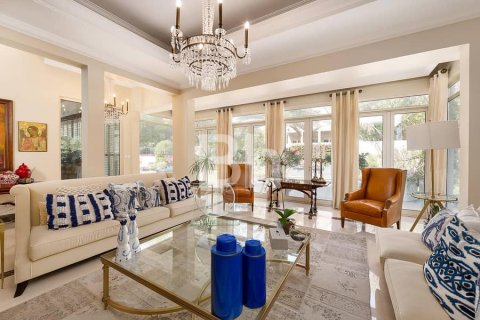 Villa in Arabian Ranches, Dubai 5 bedrooms, 493 sq.m. № 22943 - photo 8