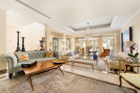 Villa in Arabian Ranches, Dubai 5 bedrooms, 493 sq.m. № 22943 - photo 6