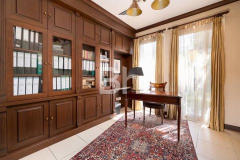 Villa in Arabian Ranches, Dubai 5 bedrooms, 493 sq.m. № 22943 - photo 5