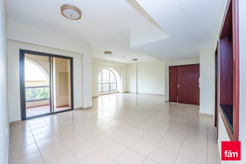 Квартира в Дубае, 3 спальни, 185.4м², № 141487
