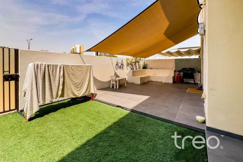 Снять в аренду таунхаус в EMAAR South, Dubai South (Dubai World Central), Дубай: 2 спальни, 158.86м², № 133933 - фото 14