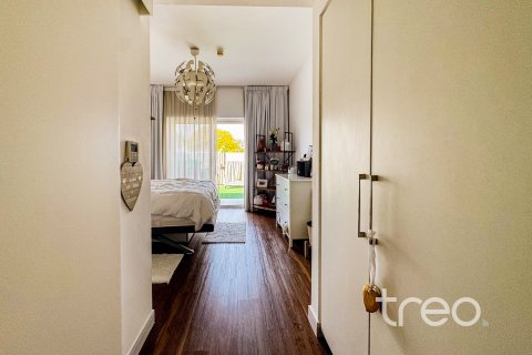 Снять в аренду таунхаус в EMAAR South, Dubai South (Dubai World Central), Дубай: 2 спальни, 158.86м², № 133933 - фото 5
