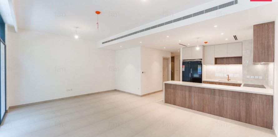 Villa in Dubai 3 bedrooms, 168 sq.m. № 133939