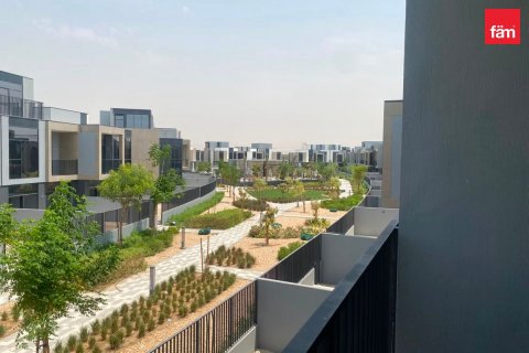 Villa in Dubai 3 bedrooms, 168 sq.m. № 133939 - photo 16