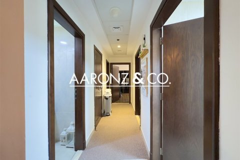 Apartamento en Al Furjan, Dubai, 2 dormitorios, 122 m², № 78235 - foto 7