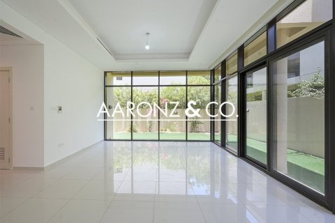 Adosado en DAMAC Hills (Akoya by DAMAC), Dubai, 3 dormitorios, 258 m², № 78244 - foto 2