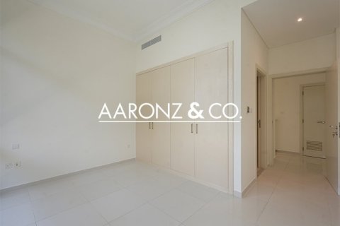 Adosado en DAMAC Hills (Akoya by DAMAC), Dubai, 3 dormitorios, 258 m², № 78244 - foto 8