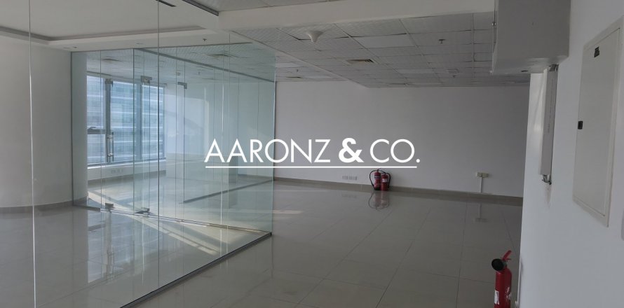 مكتب في أبراج بحيرة جميرا, دبي 107 م² رقم 78246