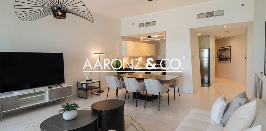 Apartment in Cayan Tower, Dubai Marina, Dubai 2 bedrooms, 128 sq.m. № 78243