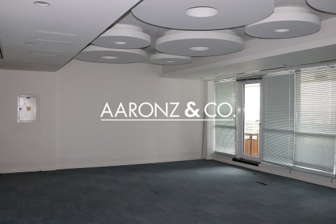 Office in Jumeirah Lake Towers, Dubai 75 sq.m. № 86172