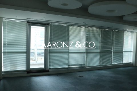 Office in Jumeirah Lake Towers, Dubai 75 sq.m. № 86172 - photo 7