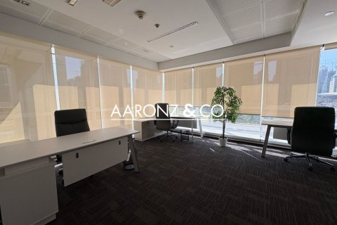 Bureau à Jumeirah Lake Towers, Dubai, 51 m², № 86173 - photo 7