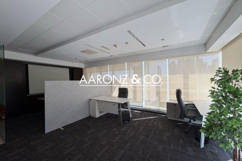 Bureau à Jumeirah Lake Towers, Dubai, 51 m², № 86173 - photo 13