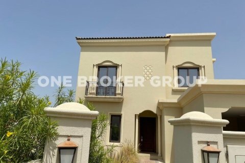 Villa in Arabian Ranches 2, Dubai 5 bedrooms, 692.9 sq.m. № 1123 - photo 4