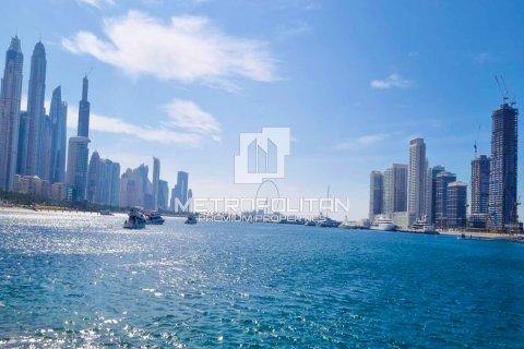 Apartment in EMAAR Beachfront, Dubai Harbour, Dubai 2 bedrooms, 113 sq.m. № 3959 - photo 11