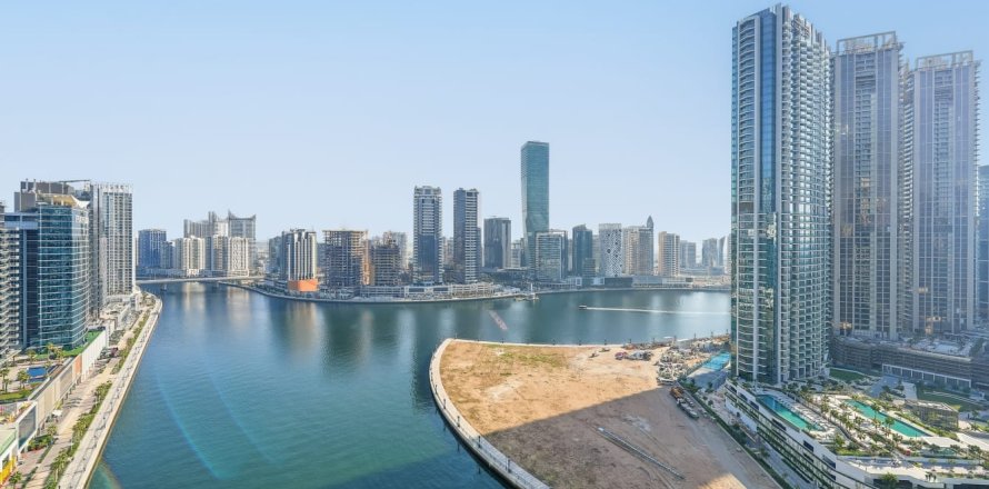 Apartamento en Dubai, 2 dormitorios, 129 m², № 123836