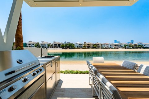 Villa en Palm Jumeirah, Dubai, 4 dormitorios, 503 m², № 123839 - foto 29