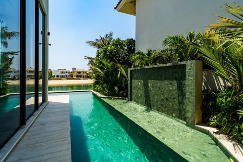 Villa en Palm Jumeirah, Dubai, 4 dormitorios, 503 m², № 123839 - foto 6