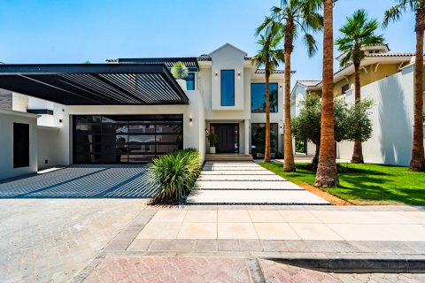 Villa en Palm Jumeirah, Dubai, 4 dormitorios, 503 m², № 123839