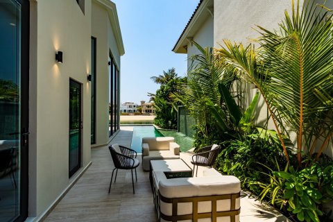 Villa en Palm Jumeirah, Dubai, 4 dormitorios, 503 m², № 123839 - foto 5