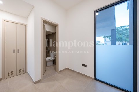 Adosado en Al Manara, Jumeirah Village Triangle, Dubai, 3 dormitorios, 175.40086400 m², № 12682 - foto 17