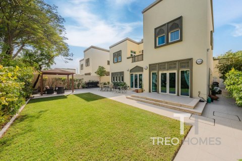فيلا في Regional, Jumeirah Park, دبي 3 غرف نوم, 285 م² رقم 14081 - صورة 1