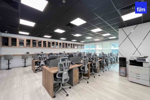 Office in Business Bay, Dubai 168 sq.m. № 40903 - photo 3