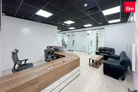 Office in Business Bay, Dubai 168 sq.m. № 40903 - photo 1