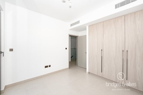 Villa en Dubai, 3 dormitorios, 140.4 m², № 77145 - foto 12