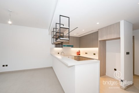 Villa en Dubai, 3 dormitorios, 140.4 m², № 77145 - foto 2