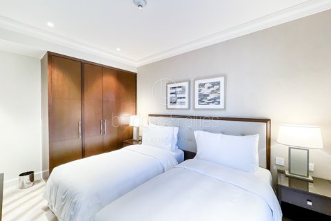 Снять в аренду квартиру в Даунтаун Дубай (Даунтаун Бурдж Дубай), Дубай: 2 спальни, 134.4м², № 77143 - фото 10