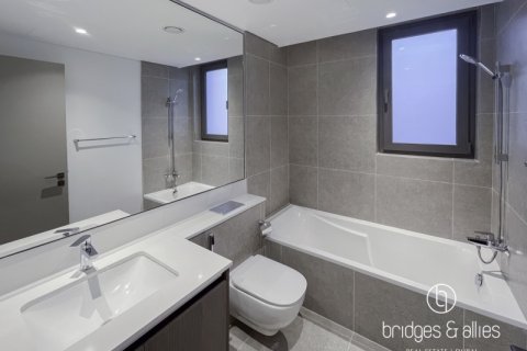 Снять в аренду виллу в Дубае: 3 спальни, 143.8м², № 77142 - фото 12