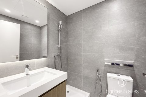 Снять в аренду квартиру в Дубай Хилс Эстейт, Дубай: 2 спальни, 126.5м², № 77140 - фото 18