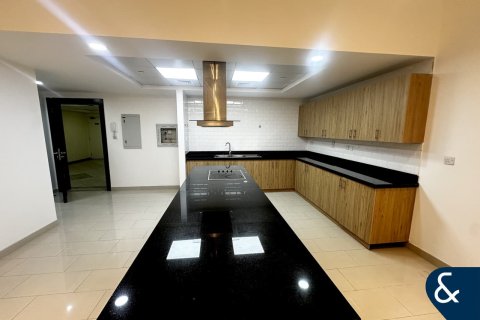 Appartement à Motor City, Dubai, 2 chambres, 139 m², № 88425