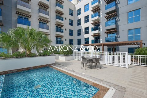 Apartment in Jumeirah Village Triangle, Dubai 2 bedrooms, 96 sq.m. № 101341 - photo 2