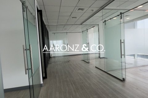 Office in Business Bay, Dubai 449 sq.m. № 101340 - photo 8