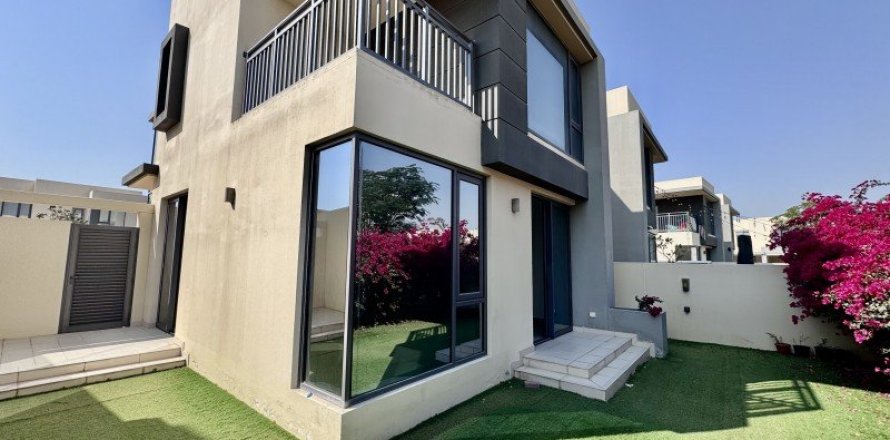 Villa in Dubai Hills Estate, Dubai 4 bedrooms, 288 sq.m. № 101346