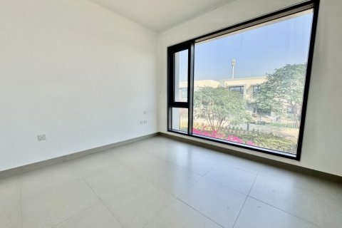 Villa in Dubai Hills Estate, Dubai 4 bedrooms, 288 sq.m. № 101346 - photo 17