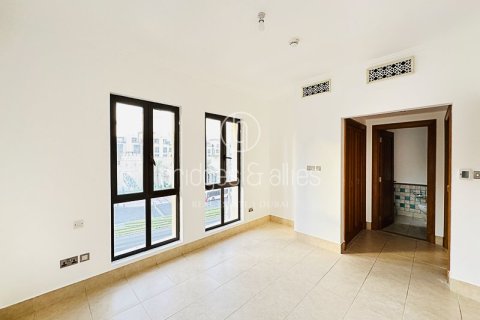 Apartment in Old Town, Dubai 1 bedroom, 91 sq.m. № 101347 - photo 13