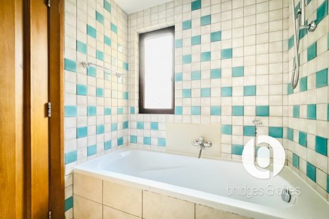 Apartment in Old Town, Dubai 1 bedroom, 91 sq.m. № 101347 - photo 16