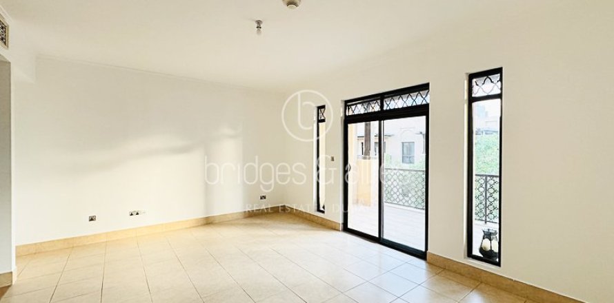 Apartment in Old Town, Dubai 1 bedroom, 91 sq.m. № 101347