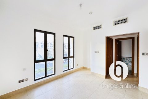 Apartment in Old Town, Dubai 1 bedroom, 91 sq.m. № 101347 - photo 14