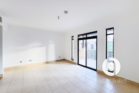 Apartment in Old Town, Dubai 1 bedroom, 91 sq.m. № 101347 - photo 12