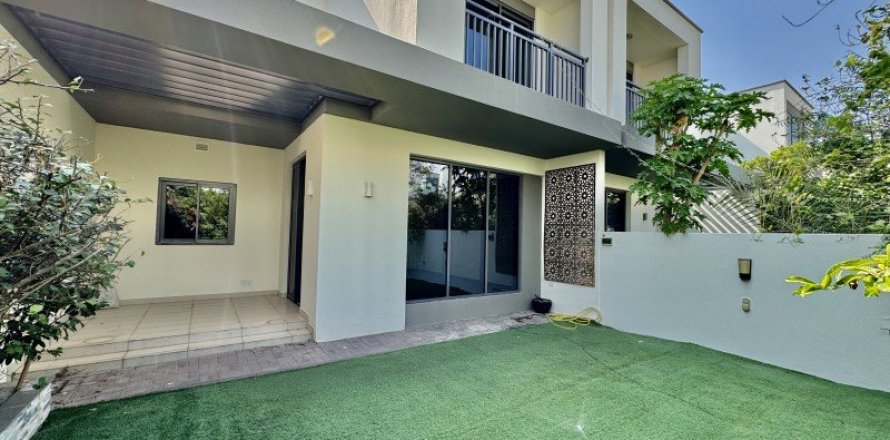 Villa in Dubai Hills Estate, Dubai 3 bedrooms, 207 sq.m. № 101344