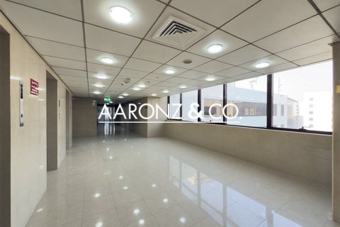 Office in Dubai Investment Park, Dubai 4015 sq.m. № 101342 - photo 10