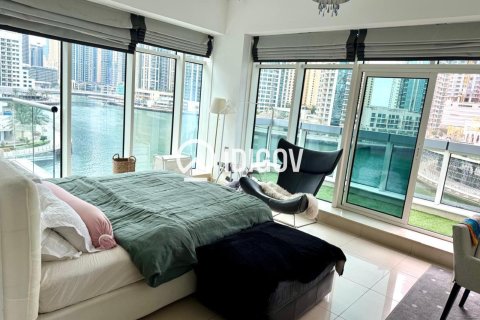 Apartamento en Dubai Marina, Dubai, 2 dormitorios, 186.55 m², № 121038