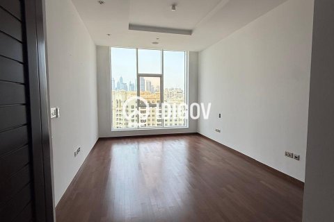 Apartment in Tiara Residences, Palm Jumeirah, Dubai 2 bedrooms, 155.8 sq.m. № 121040 - photo 8