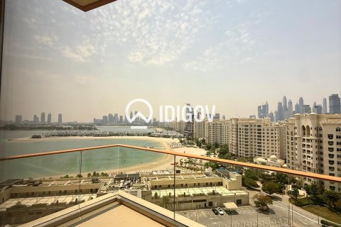 Apartment in Tiara Residences, Palm Jumeirah, Dubai 2 bedrooms, 155.8 sq.m. № 121040 - photo 10